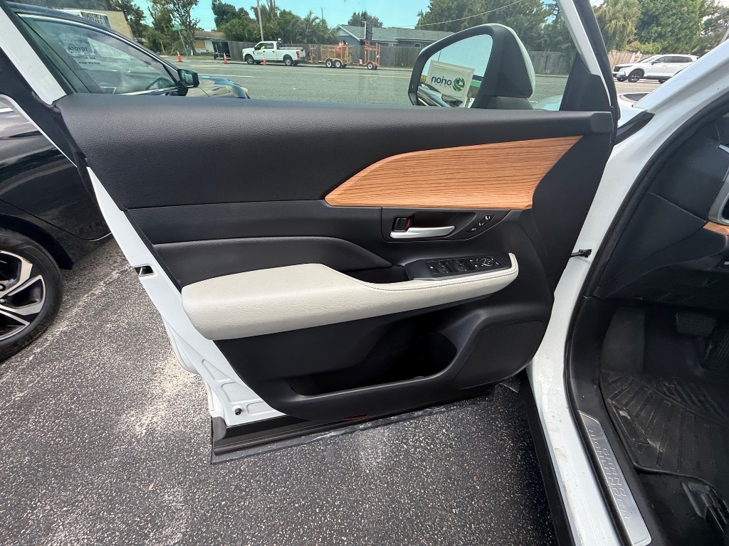 2024 Toyota Grand Highlander Limited - Photo 7
