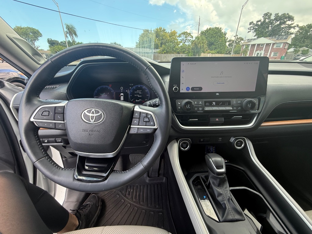 2024 Toyota Grand Highlander Limited - Photo 13